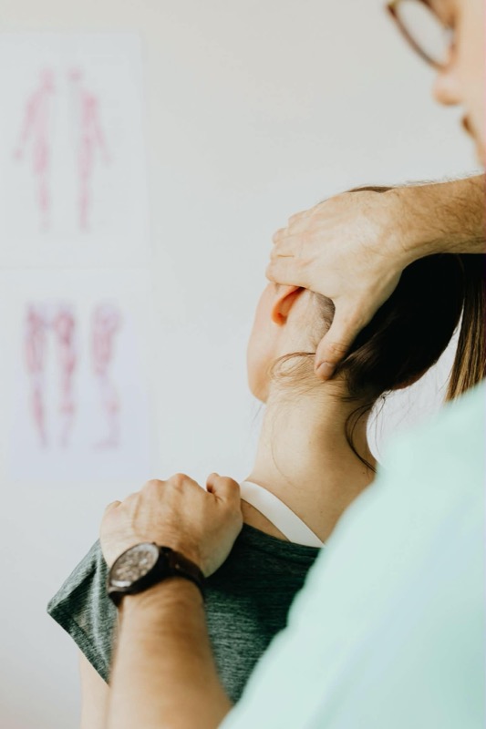 Cranial and neck osteopathic treatment